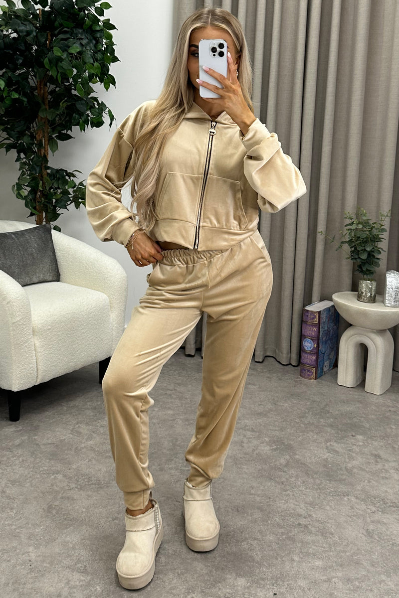 Beige tracksuit clearance womens